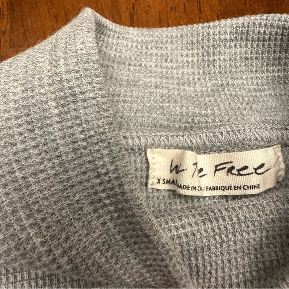 Free People “Gorgeous Cuff” Thermal XS ~ has thumbholes - Picture 6 of 10